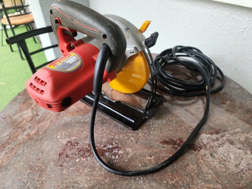 ចង់លក់របស់ប្រេនOriginal japan Ryobi circular saw របស់ជប៉ុនសុទ្ធ 100v 1010w មុខផ្លែ165mm