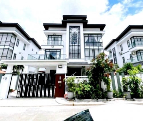 វិឡាសម្រាប់លក់នៅ បុរីហាយធិចឺព្រីមៀ តាខ្មៅ