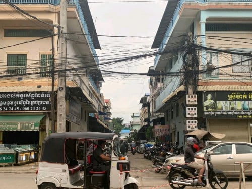 ផ្ទះជួលលក់បន្ទាន់ក្រោមទីផ្សារ