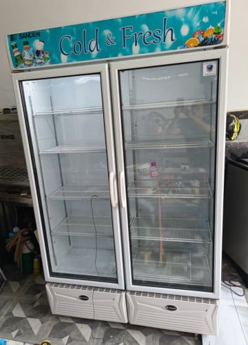 ទូរទ្វា២ SANDEN