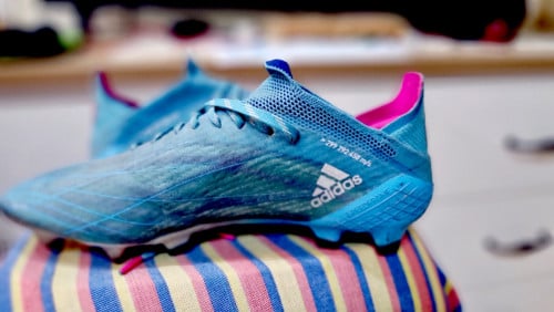 Adidas ស្បែកជើងទាត់បាល់ (original)