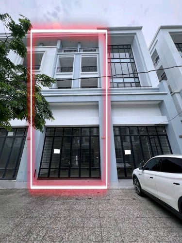 Shop house for rent at chip mong 271