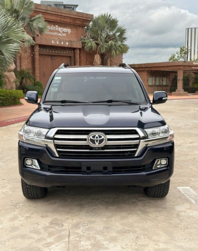 TOYOTA Land Cruiser VX ម៉ស៊ូត V8 Spec ក្រុមហ៊ុន