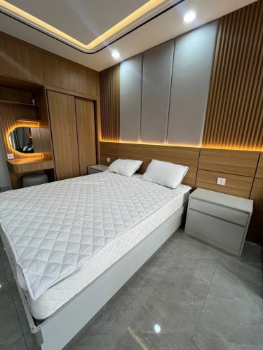 ខុនដូលក់បន្ទាន់ បន្ទប់ដេគ័រស្អាត