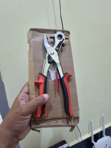 ត្រកាប់ ចោះរន្វ ខ្សែក្រវ៉ាត់ Leather belt puncher​​ 6-level type