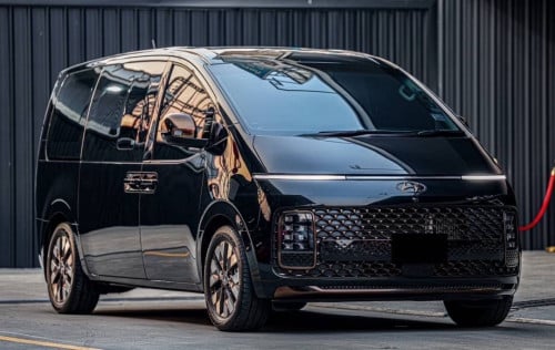 STARIA 9 កៅអី