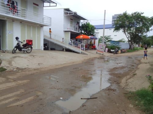 ដីលក់នៅជិតវត្តឃ្មួញ : ទំហំ 478ម៉ែត្រការ៉េ ។ ក្បាលដី 6ម៉ែត្រ គុណ35មែ៉ត្រ ដីរីកទទឹង 480ម៉ែត្រការេ៉