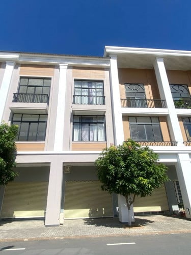 ផ្ទះអាជីវកម្ម សម្រាប់ជួល​ | Shop house for rent (បុរីប៉េងហួត​ ដឹស្តាដាយមិន)