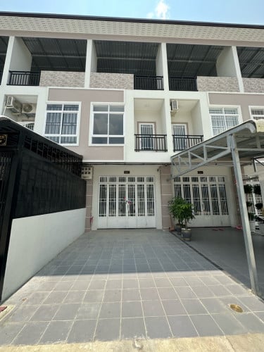 លំនៅឋាន SP Resident