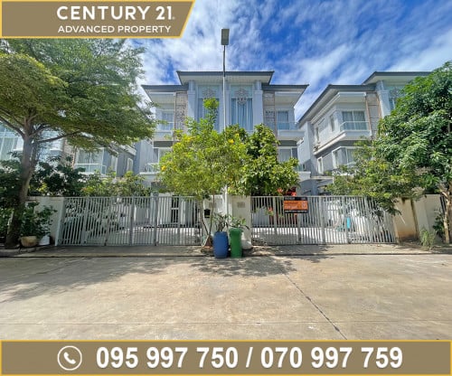 🏘 វីឡាភ្លោះ (Twin) ក្នុងបុរី វ៉ារីណា​ ដឹសែនសុខ ត្រូវការលក់បន្ទាន់ខ្លាំង