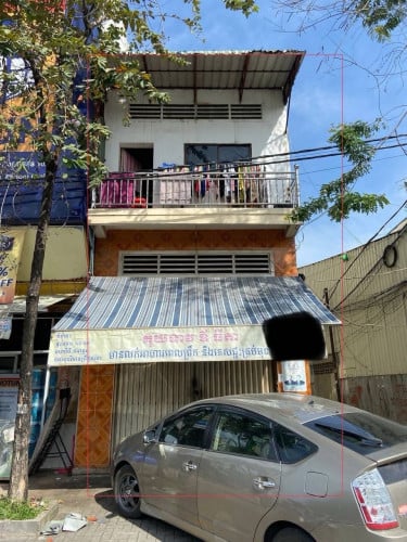 ផ្ទះសម្រាប់លក់ នៅលើផ្លូវព្រះនរោត្តម ទល់មុខវិមានព្រឹទ្ធសភា ( ជាប់ក្រសួងរដ្ឋជាន់ខ្ពស់នានា )