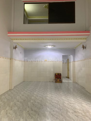 ផ្ទះផ្លូវកែងសម្រាប់ជួល ក្បែរផ្សារឈូកមាស