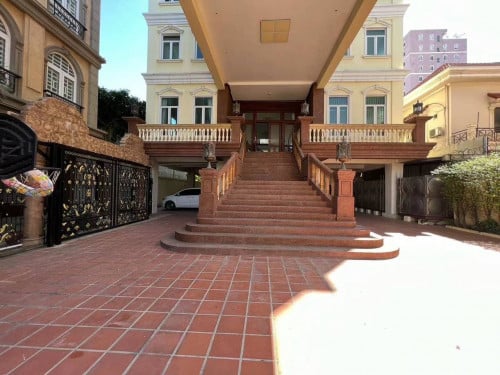 អគារ​សម្រាប់លក់ | BUILD FOR SALE (ទីតាំងផ្សារដេីមថ្កូវ)