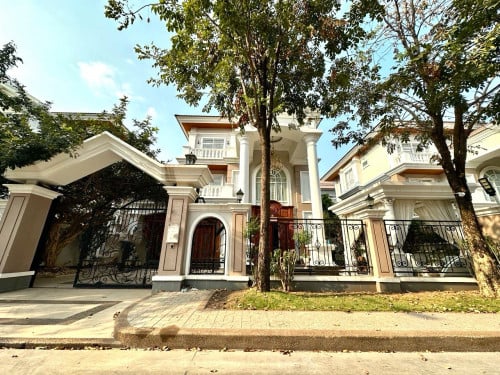 វីឡាព្រីនសម្រាប់លក់ / PRINCE VILLA FOR SALE (The star diamond)