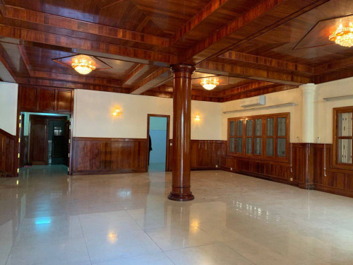 វីឡាសម្រាប់ជួល | Villa for rent (In BKK1)