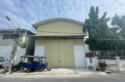 ឃ្លាំងសម្រាប់ជួល | Warehouse for rent (ទីតាំង​បឹងត្របែក)​