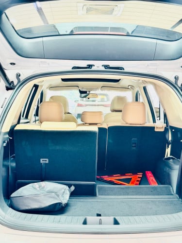 E5 plus 7កៅអី29500$មួយទឹកអគ្គីសនី165km សាំងនិងអគ្គីសនី1300km(ចរចារ)រថយន្តខ្លាញ់គោ
