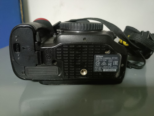 Nikon D7100 body