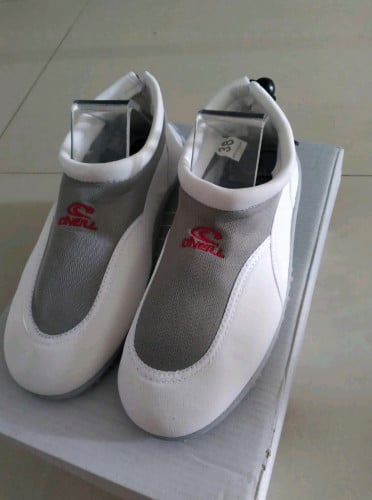 O'Neil flat sport shoe