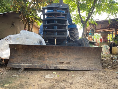 Tractor 6610 New Holland Ford លក់តម្លៃ9,500$ ចរចា ទីតាំងអូរតាប៉ោង,ពោធិ៍សាត់ ត្រាក់ទ័រនៅស្អាត