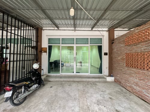 ផ្ទះលក់បន្ទាន់