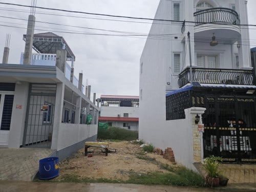 ដីលក់ចោមចៅ2 ទំហំ5*15 25000$