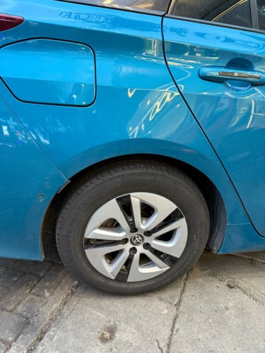 គំរបយ៉ាន់សុីន Prius 2016 បួនគ្រាប់ស្អាតដូចថ្មី