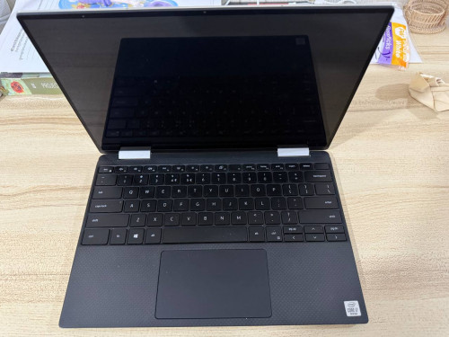 Dell XPS 7390 2 in 1 - Touch Screen 4K