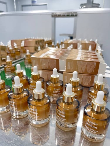 ការងារក្រៅ ម៉ោង .  លក់គ្រឿងក្រអូប