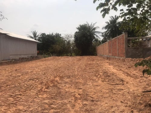 ដីលក់នៅស្ដុកប្រវឹក