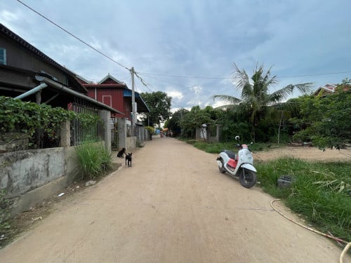 ដីលក់បន្ទាន់ក្រោមទីផ្សារខ្លំាង ក្រុងអរិយក្សត្រ   -S291