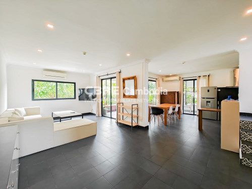 📍3 Bedroom Renovated Apartment For Rent | Daun Penh | Phnom Penh