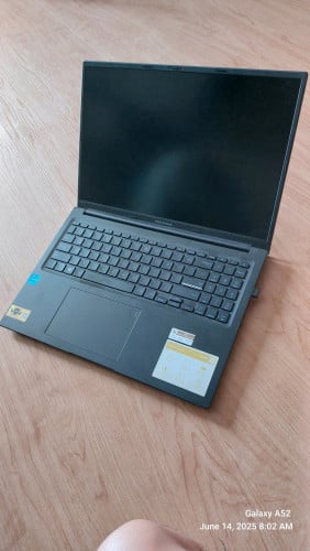 Asus vivobook 16(1605va) ទិញមក 729$ លក់វិញតែ650$ Ram 24G intel core i5 ។មិនសូវប្រើ ទុកចោលចង់លក់ចេញ។។