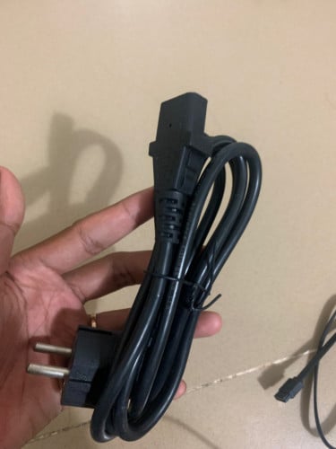 Cable: Sata, Power, Mouse, Keyboard…