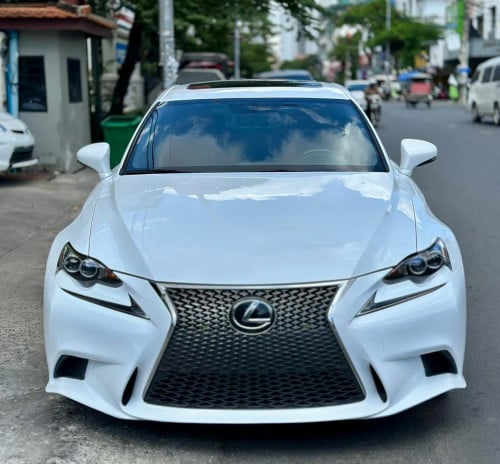 Lexus IS 200t 2016 F-Sport ថ្មីណាស់ ស្តុកថ្មី លំដាប់មេឡាន Spacអាមេរិក