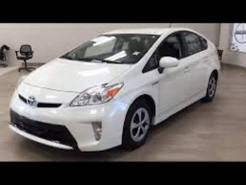 Prius 2013 with FULL INSURANCE