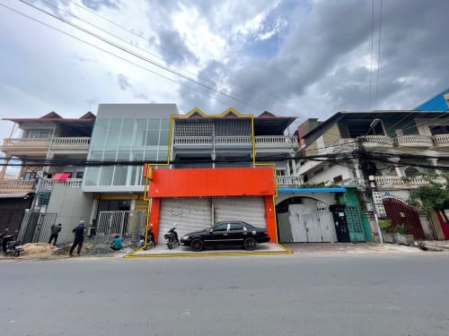 ផ្ទះអាជីវកម្មសម្រាប់ជួល នៅបឹងត្របែក