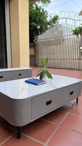 តុទូរទស្សន៍​ 1.80cm x30x40cm