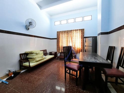 TTP | Two bedrooms house for rent in Toul Tompung area