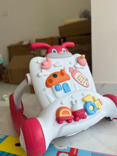 អង្រ្កងរៀនដេីរ​ មួយទឹកដូចថ្មី