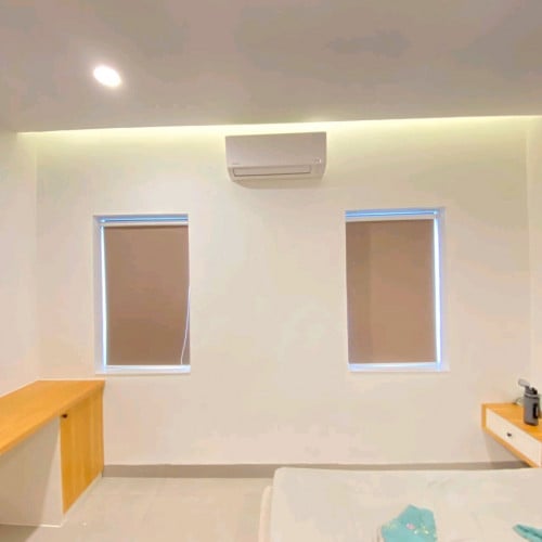 ព្រិលសម្រាប់បង្អួចផ្ទះបាយ រឺ ការិយាល័យ