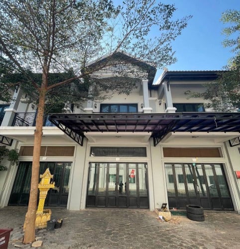 មានត្រឹម 3,xxx$ កាន់សោរចូលស្នាក់នៅភ្លាមៗ