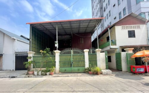 ដី និងផ្ទះសម្រាប់លក់ នៅទួលទំពូង | Land and house sale n Toul Tompoung area