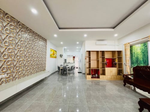🏡 Twin Villa For Rent – Orkide Villa Pochentong