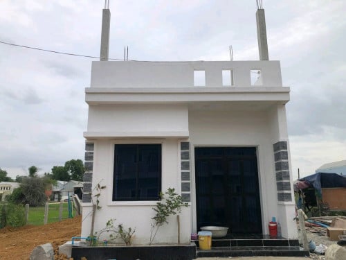 ផ្ទះលក់ចូលតាមសាលាសង្កាត់កំបូល