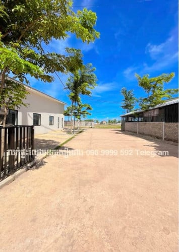 ផ្ទះល្វែង បន្ទប់គេង1