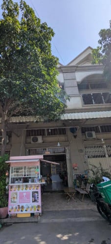 ផ្ទះលក់ ជិតផ្សារដីហុយ House for Sale (SaenSokh)