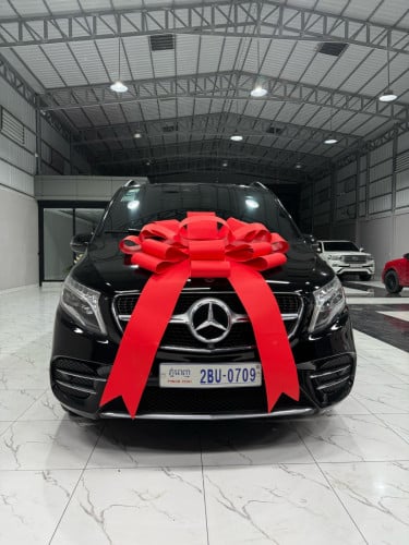 លក់​ Mercedes V250 020​ full optionកៅអី​ធំVIP V4 សាំង​ មហាថ្មី​ ម្ចស់ដេីម​ផ្ទាល់​ ទិញ​ថ្មី​ខ្លាញ់​គោ