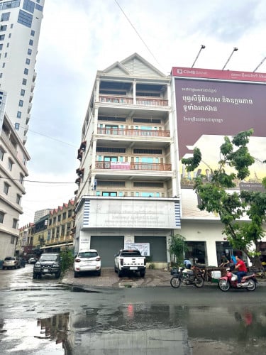 ផ្ទះអាជីវកម្ម២ល្វែង នៅផ្លូវធំ ជិតផ្សារTK Avenue