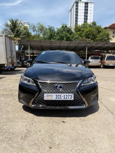 CT 200h /2012 F-Sport for Rent